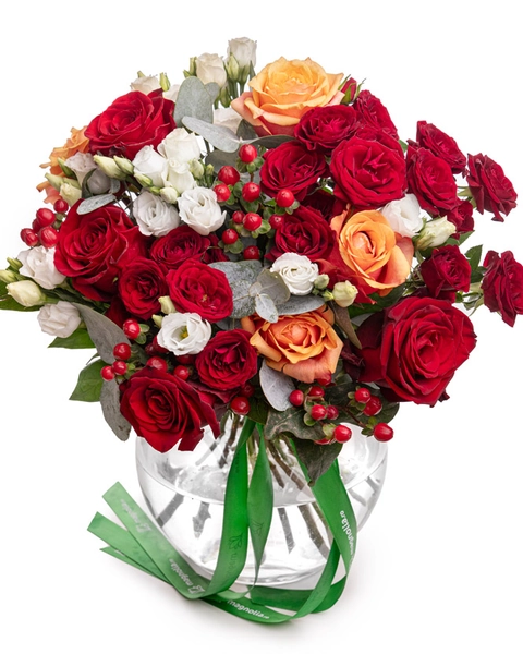 Roses Bouquet and Hypericum