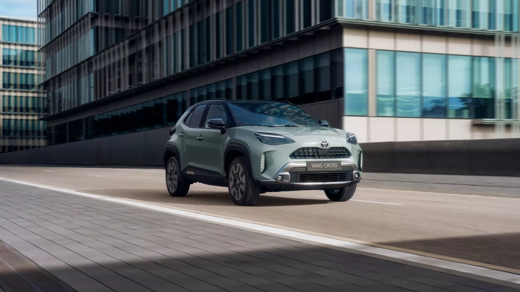 Noua Toyota Yaris Cross. SUV urban hibrid. Crossover hybrid