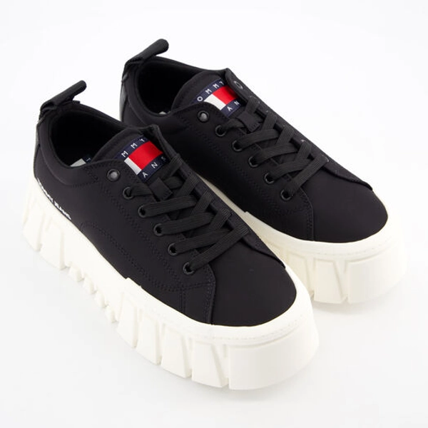 
            Schwarze Sneaker mit klobiger Vulc-Sohle - TK Maxx at