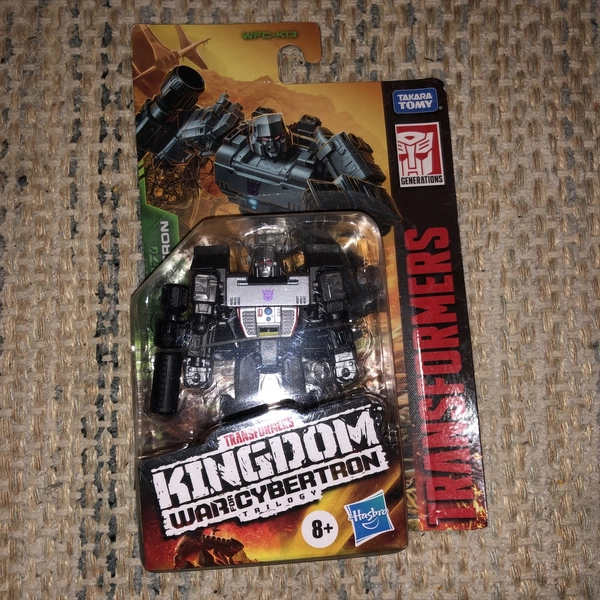 Transformers War for Cybertron Kingdom Core Class WFC-K13 Megatron