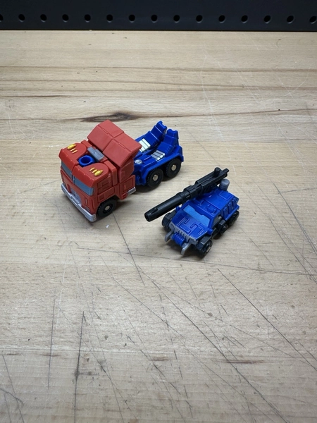 Transformers Generations Thrilling 30 Legends Class Optimus Prime and Roller