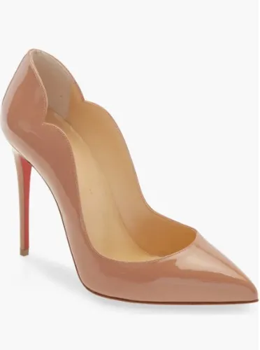 Hot Chick Scallop Pointed Toe Pump