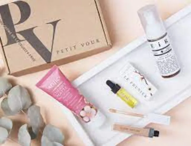 Petit Vour Beauty Box (1 month)