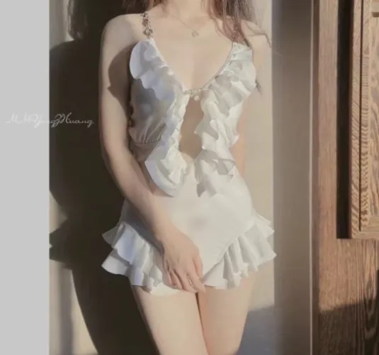 White Korean Conservative Swimwear 