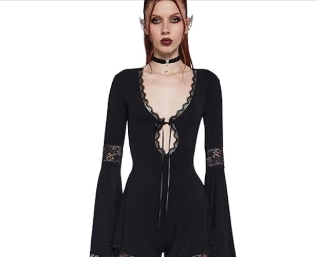 I want this romper so bad 