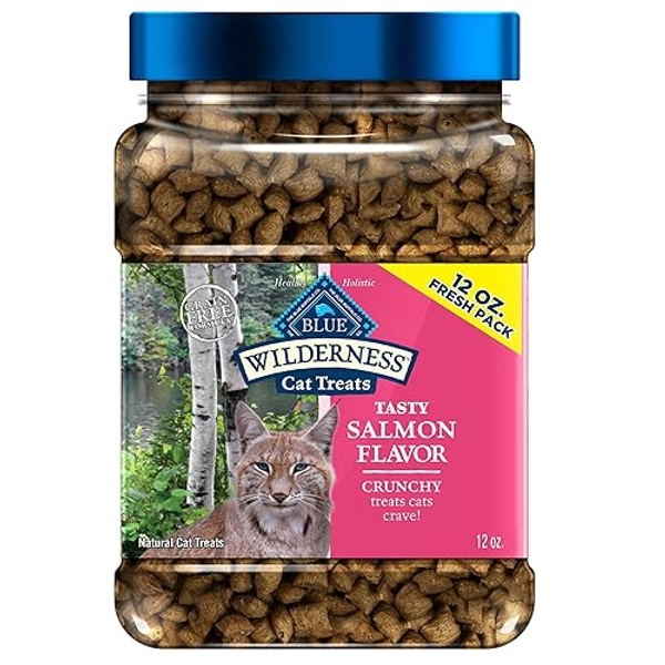 Blue Buffalo Wilderness Crunchy Cat Treats, Made with Natural Ingredients, Tasty Salmon Flavor, 12-oz Tub