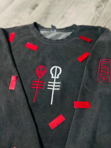 Twenty one pilots //Skeleton clique embroidered sweatshirt