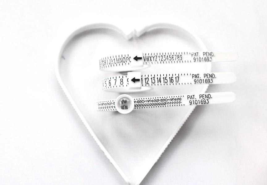 Ring Sizer. UK, US & Euro Ring Measures. Wedding Ring Measure Gauge. Ring Size Chart. Ring Measure Guide. How to Measure Ring Size Help