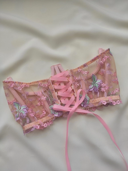 Cupless corset, Сorset belt, Pink corset, Underbust corset with embroidered flowers, Pink corset