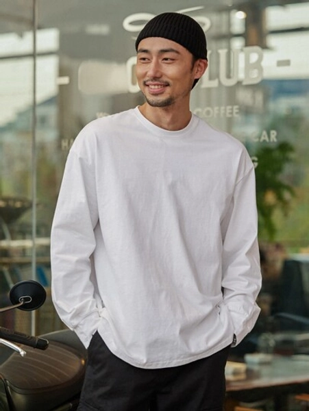 DAZY Men Cotton Drop Shoulder Solid Tee