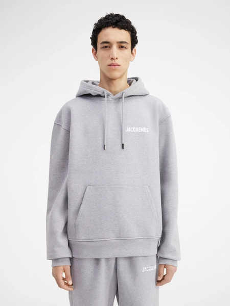 The Jacquemus sweatshirt