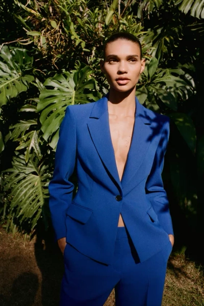 FITTED BLAZER WITH SHOULDER PADS