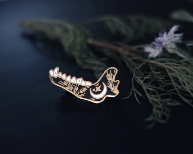 Wolf Jaw Pin | Default Title