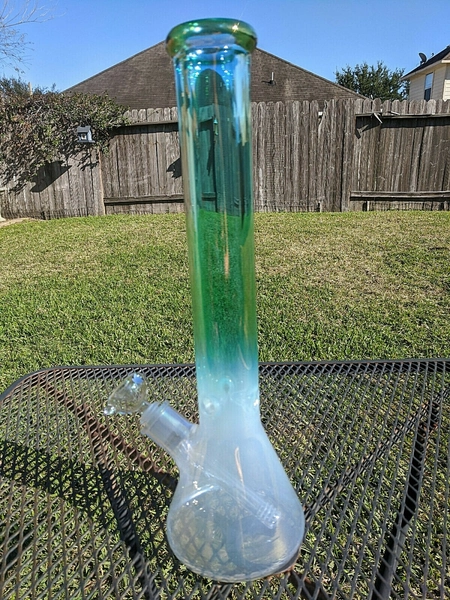 Extra Durable Glass Beaker Water Pipe Bong - 16" Tall & 9mm Thick - Holographic