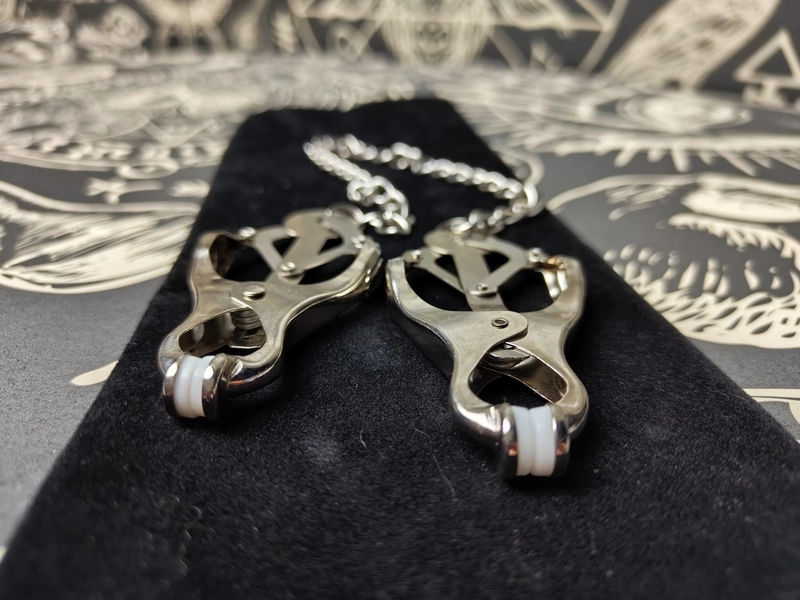 BDSM adjustable chain double nipple clamps