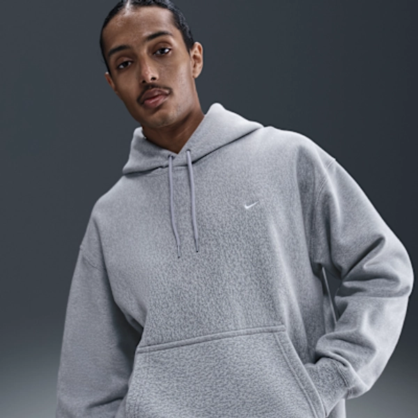 Throne | Sweat à capuche Nike Solo Swoosh pour homme | My Wishlist