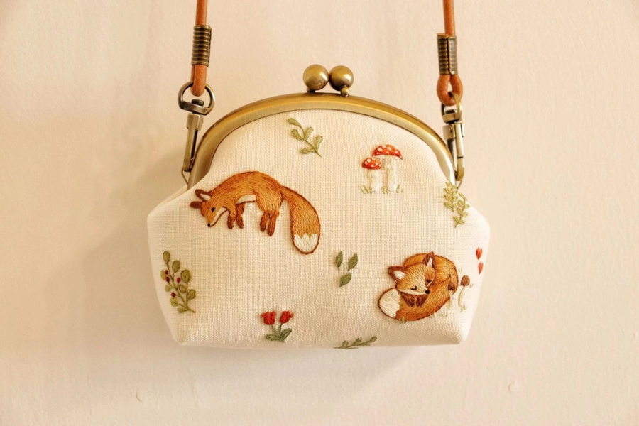 Hand embroidered fox coin purse Fabric makeup bags Coin purse embroidered Handmade clutch evening bags handbags Etsy pick coin purse