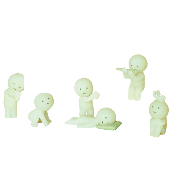 Smiski: Glow in The Dark Mini Figure: Living Room (1 Pcs)