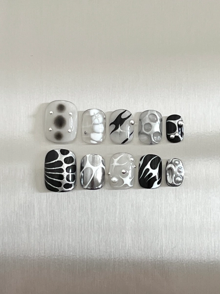 Y2K BLACK & WHITE Chrome Aura Press on Nails | Unique Tribal Handpainted Short Fake Nails | Premium 3D Metalic Reusable Nail Art