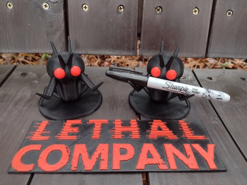 Lethal Company Hoarding Bug Pen Holder Figure Desk Decoration