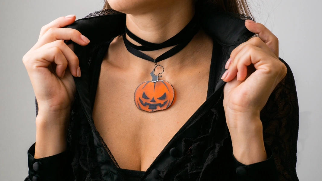 Pumpkin Pendant Necklace, Stained Glass Jewelry, Handcrafted Jewelry, Halloween Necklace, Gothic Choker, Orange Pumpkin Decor Halloween gift