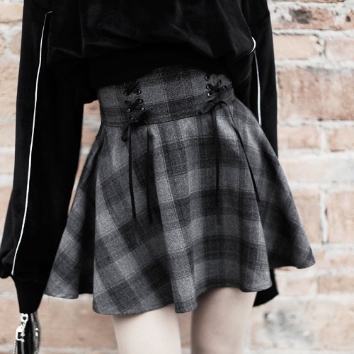 'No Smoke without Fire' Grey Grunge Plaid Skirt - Dark Gray / M