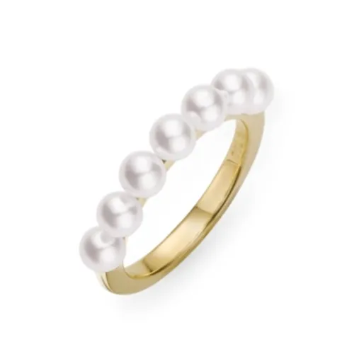 Akoya Cultured Pearl Ring in Yellow Gold