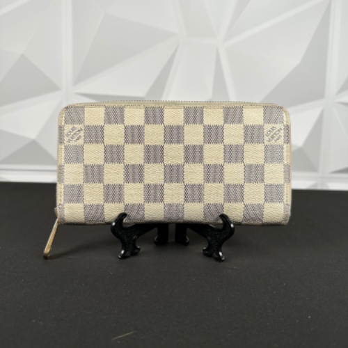 Louis Vuitton Damier Azur Zippy (CA2049)