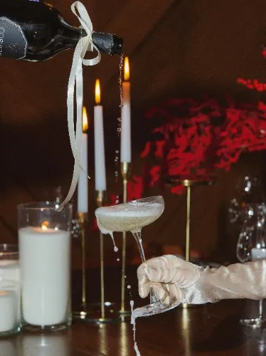 £70 - Pay for my dinner & cocktails 🍸 