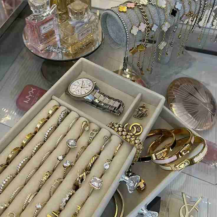 Jewelry / Accessories