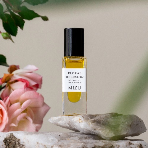 FLORAL DELUSION Botanical Perfume Oil | 5 ml Roll-on Bottle