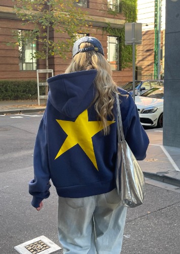 Boxy hoodie in 'Star' | Medium