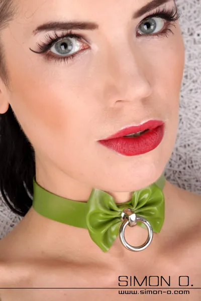 Latex Collar with Bow with O-Ring
