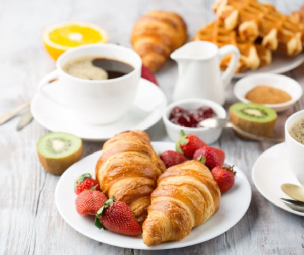 Breakfast & coffee 