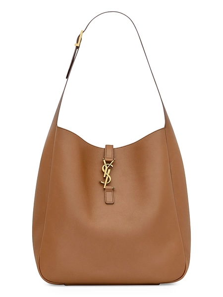 Le 5 &agrave; 7 Supple Large Shoulder Bag in Smooth Leather