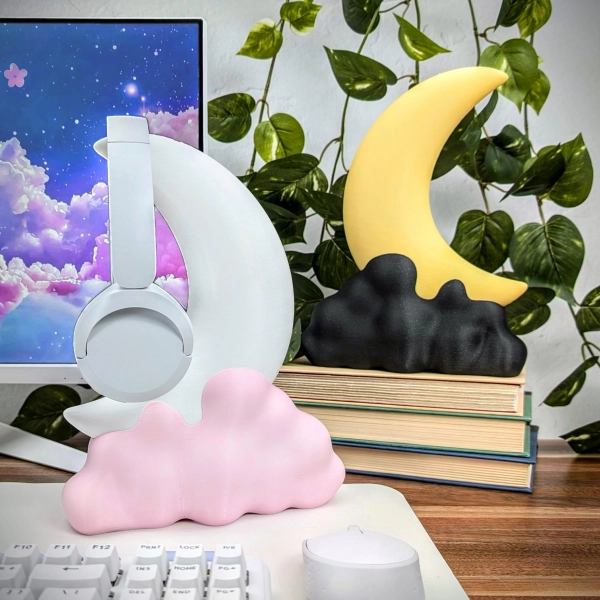 Moon and Cloud Kawaii Gaming Headphone Stand - Cute Office Decor - Gamer Accessories