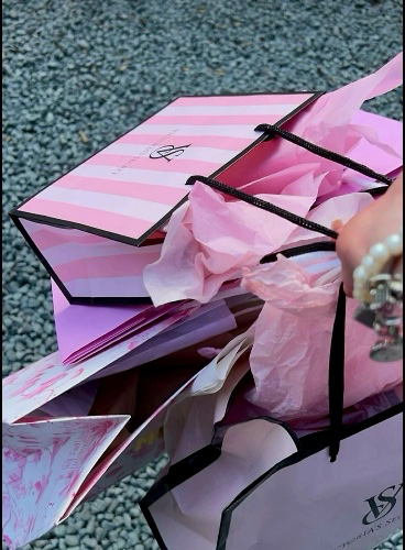 Shopping spree 🛍️