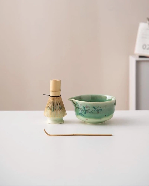 Hand-painted Flower Ceramic Matcha Bowl Set