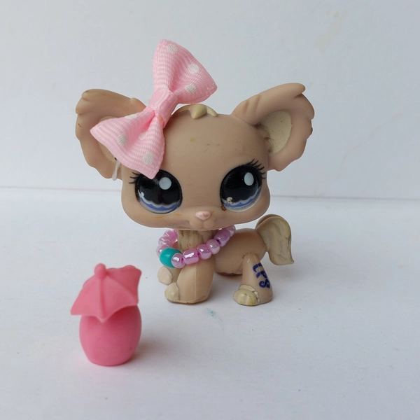 Authentic LPS LITTLEST PETSHOP CHIHUAHUA WAVY EYES #1060 EU COCKTAIL NECKLACE