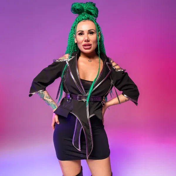 Women's Elegance Unveiled: The Ultimate Tailored Suit for Every Occasion