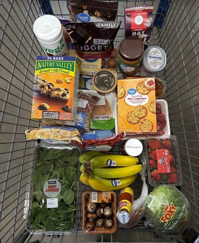 Groceries 🍌🥑🍤🥬🍓