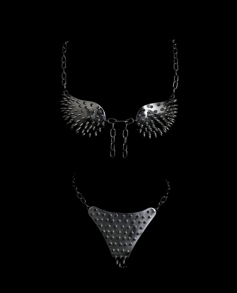 Eris Spiked Armor Set - Chains of Metal