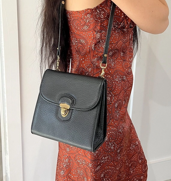 Vintage Leather Dooney & Bourke Crossbody Purse
