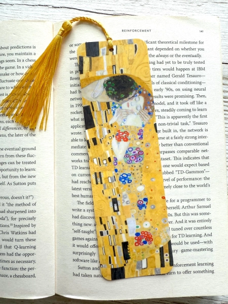 Gustav Klimt The Kiss Bookmark, Double-sided, Laminated,  Book Lover gift, Art Nouveau Collection