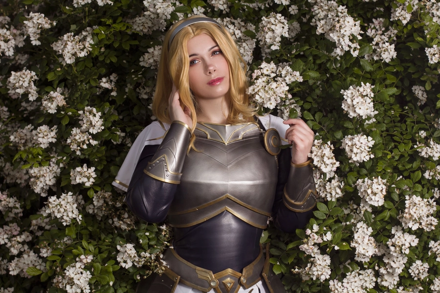 Lux Cosplay + Wig + IRL Stream