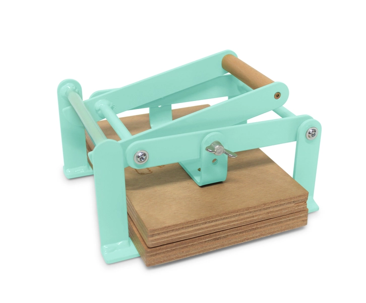 A5-size (junior legal+) hand relief press (lino press, lino cut press), heavy duty, steel, powdercoated pastelgreen (ral 6019)
