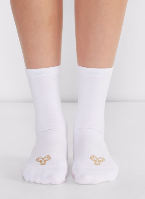 Aritzia train crew sock 3-pack