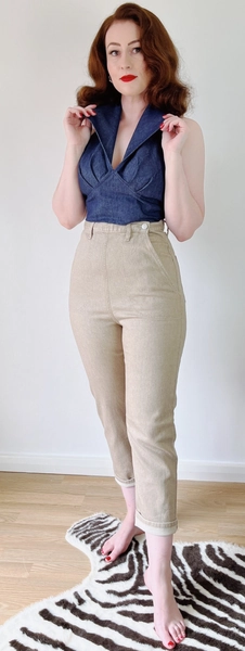 Classic Capris in Beige