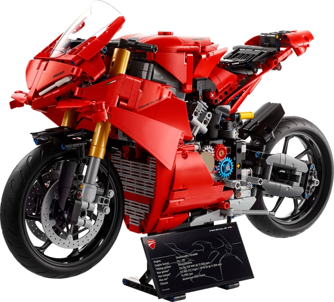 Ducati Panigale V4 S Motorcycle 42202 | Technic™