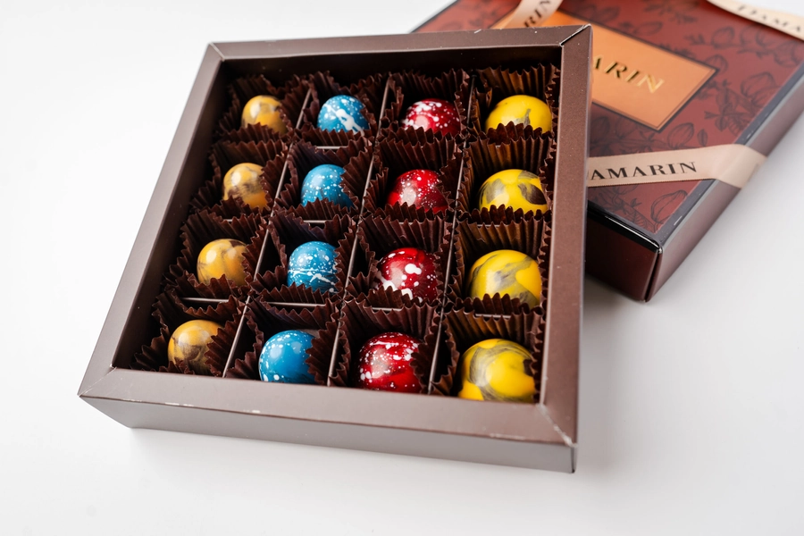 Colecția Fruit – bomboane de ciocolată cu fructe